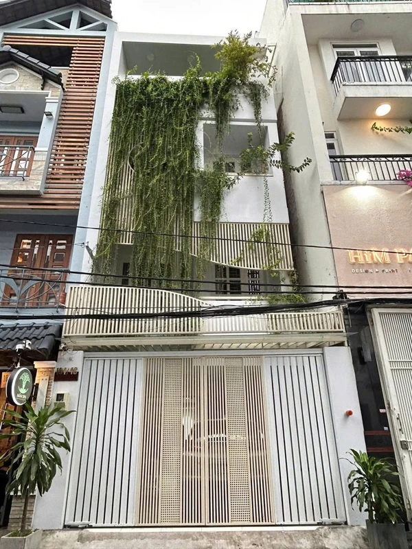 Bán nhà mặt tiền khu Bàu Cát 43m2 giá 5,6 tỷ, không lộ giới, không TOD