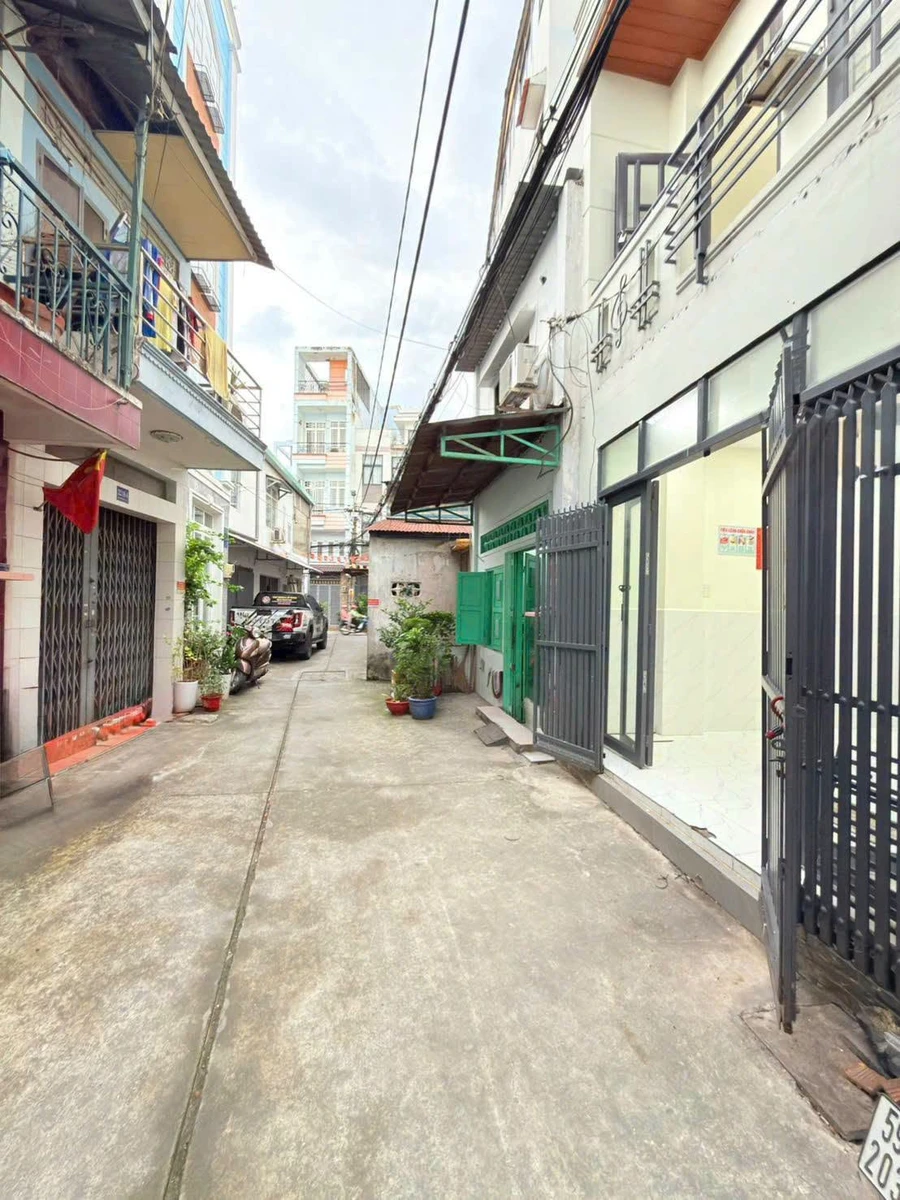 Cho thuê nguyên căn Quận 11, 67m2, 2 phòng ngủ, 12 triệu/tháng - Ảnh thu nhỏ 2