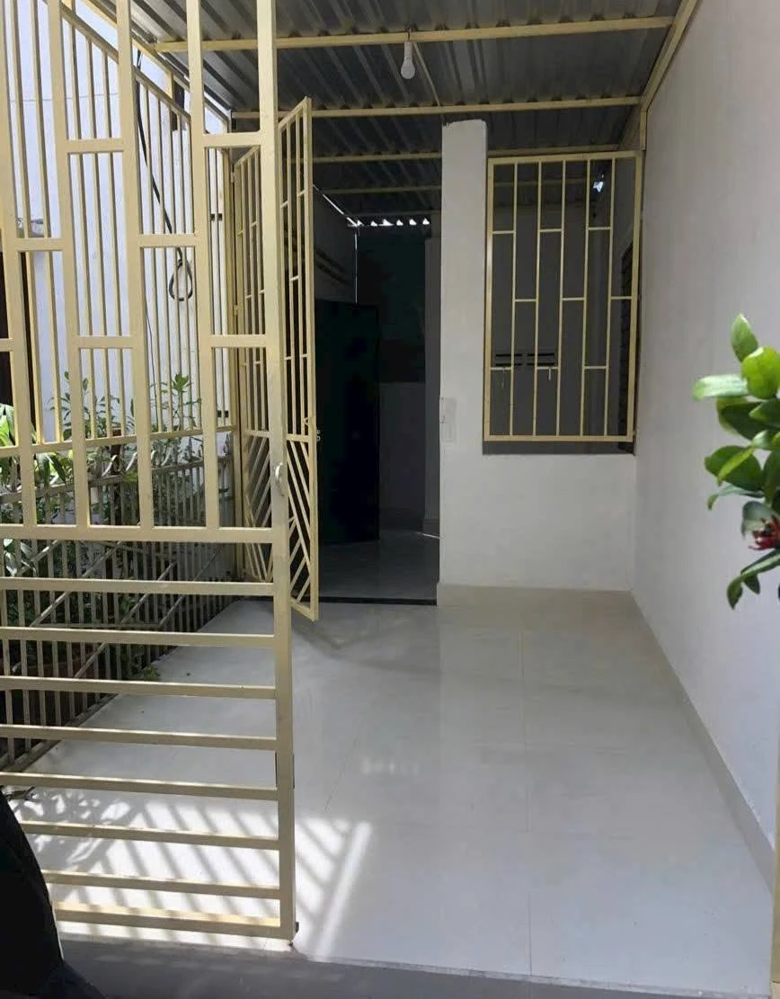 Bán nhà trung tâm Phan Thiết 42m2 thổ cư, 1 phòng ngủ, giá 850 triệu - Ảnh 1