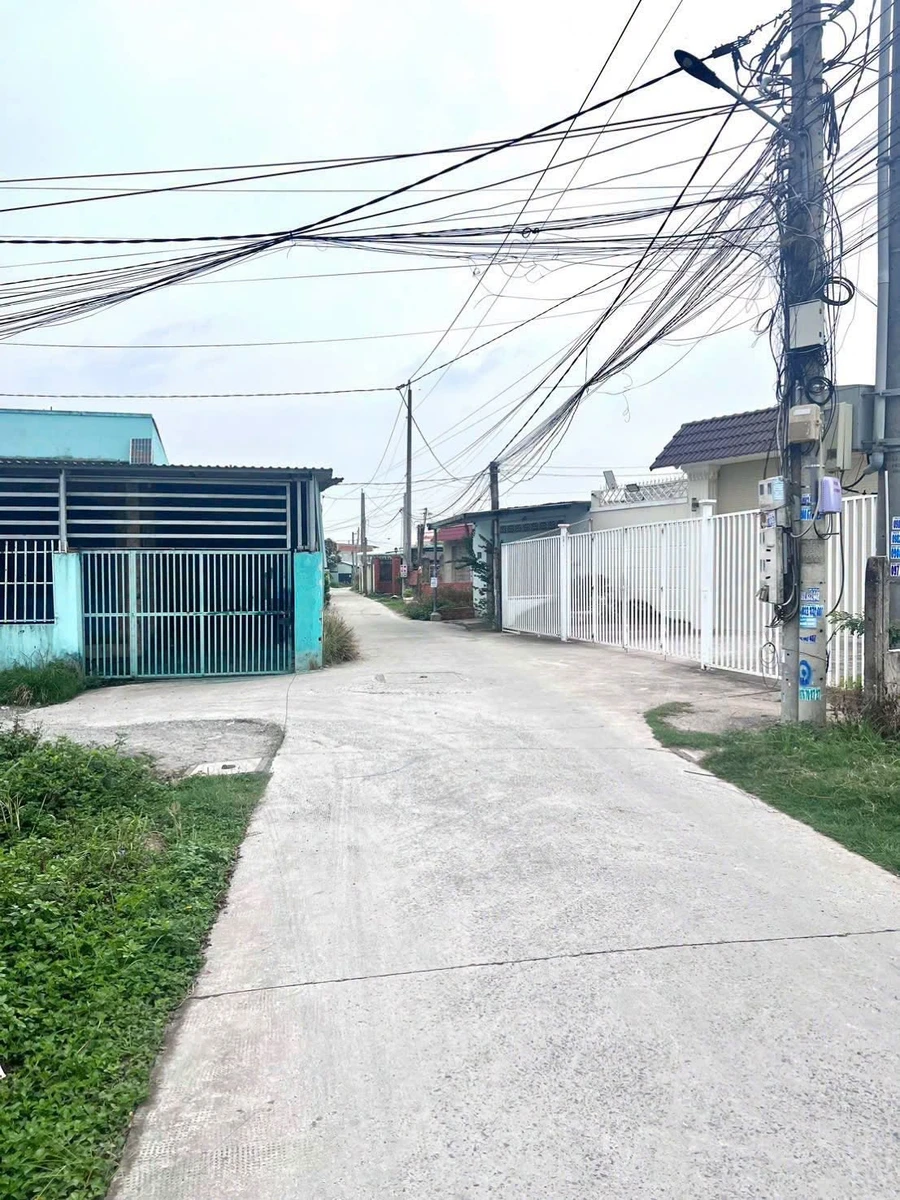 Bán đất thổ cư 4,5x29m mặt tiền bê tông, sổ hồng riêng, giá 1,35 tỷ tại Đức Hòa, Long An - Ảnh thu nhỏ 4