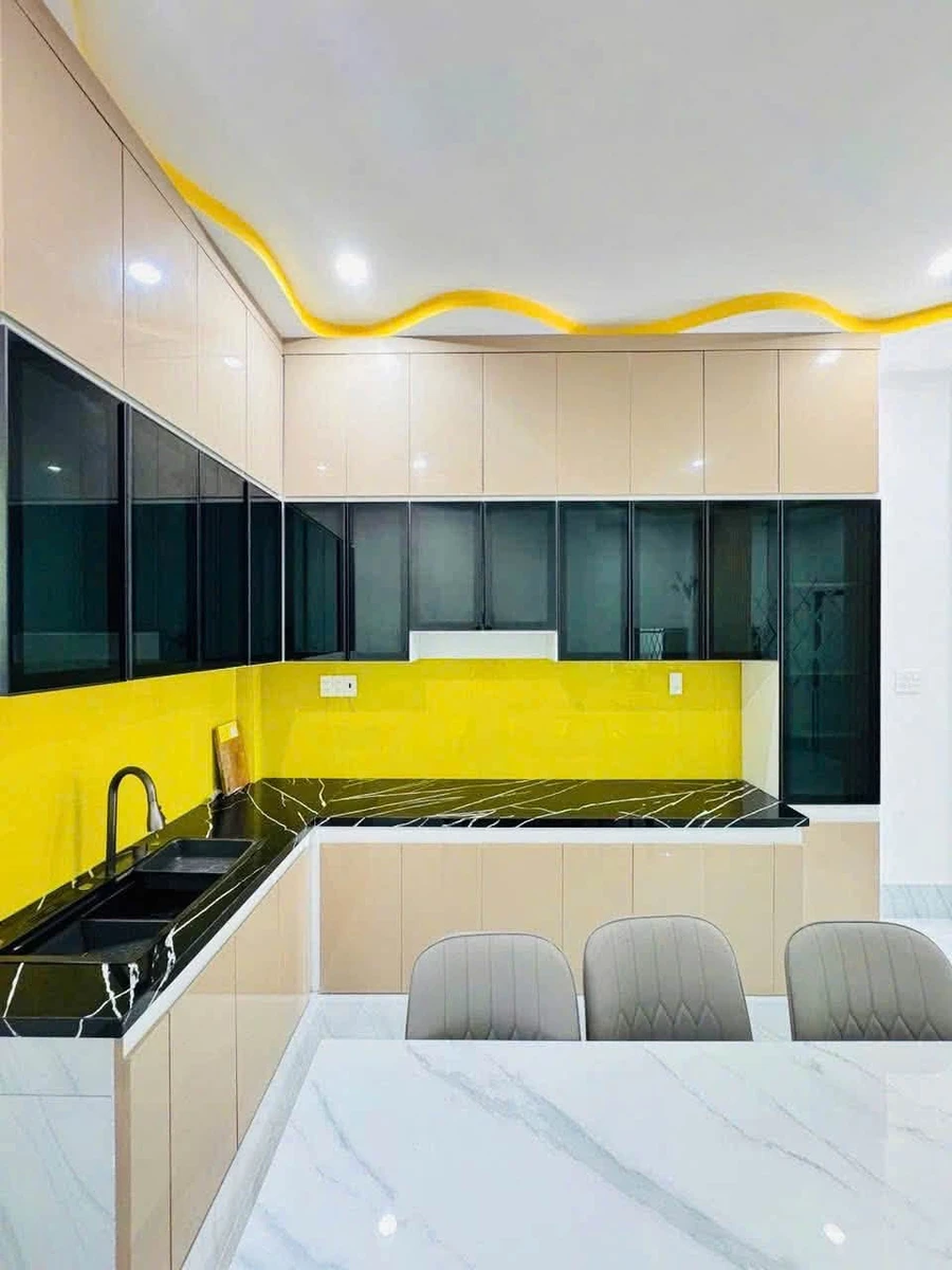 Bán nhà hẻm ô tô 96 Huỳnh Tấn Phát, Rạch Giá, 110m², 2.29 tỷ - Ảnh thu nhỏ 4