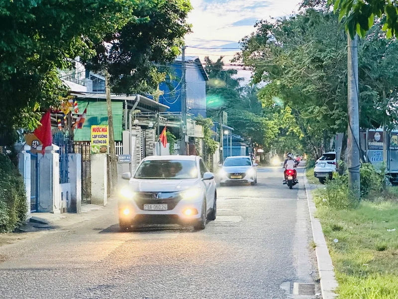 Bán mặt tiền đất 702m² Vạn Xuân, Huế view công viên
