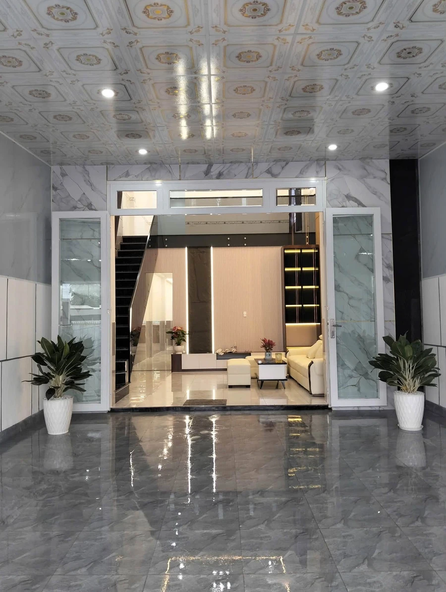 Bán nhà 4 phòng ngủ 145m² Nguyễn Văn Linh Quận 12 - 1 tỷ 900 - Ảnh thu nhỏ 2