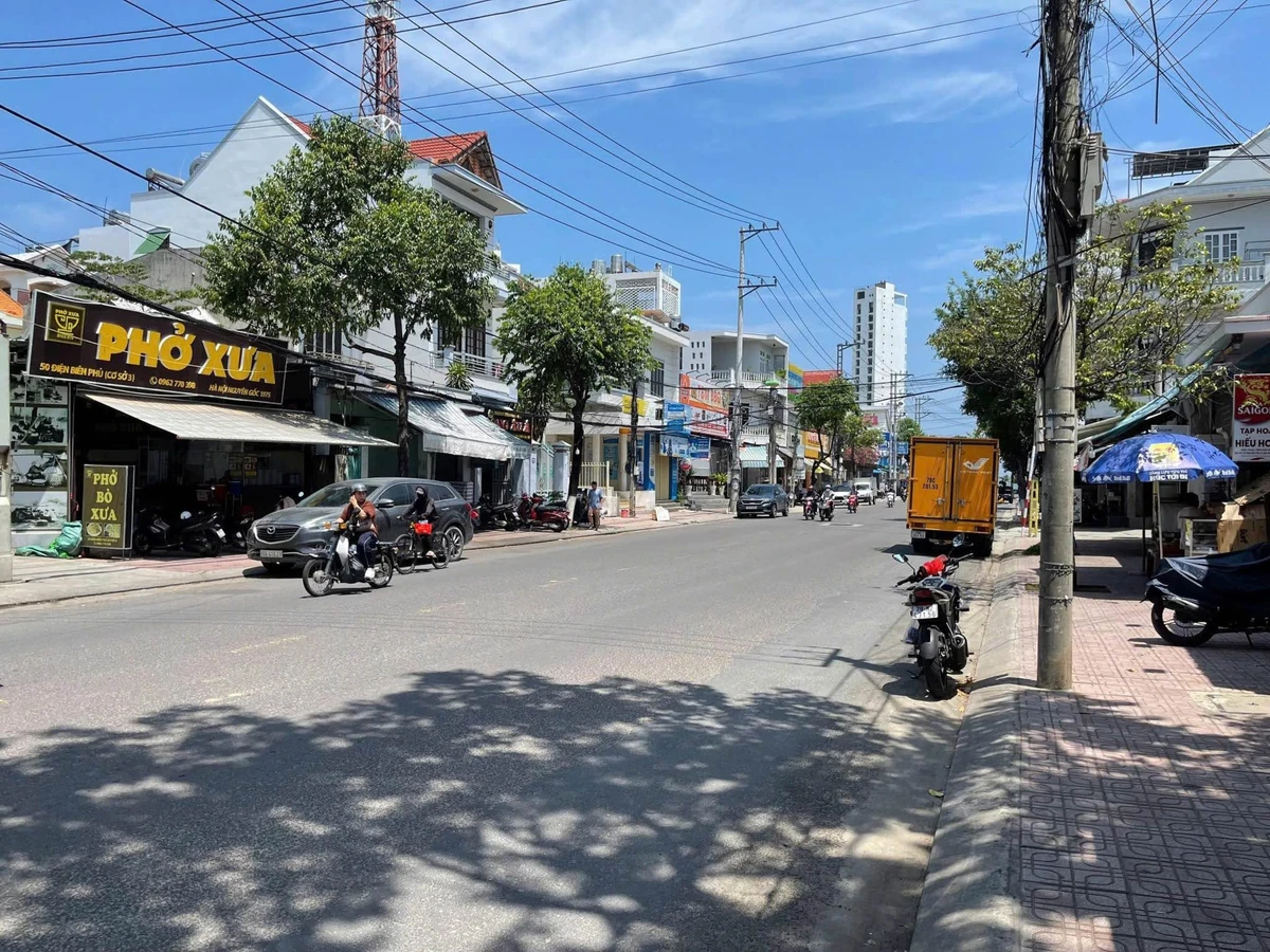 Cho thuê nhà góc 2 mặt tiền Điện Biên Phủ Nha Trang 70m² - Ảnh thu nhỏ 2