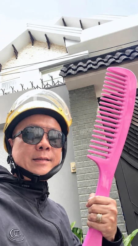 Bán biệt thự 8x19, 3 tầng có sân vườn đường Võ Thành Trang, P. Bảy Hiền, Tân Bình