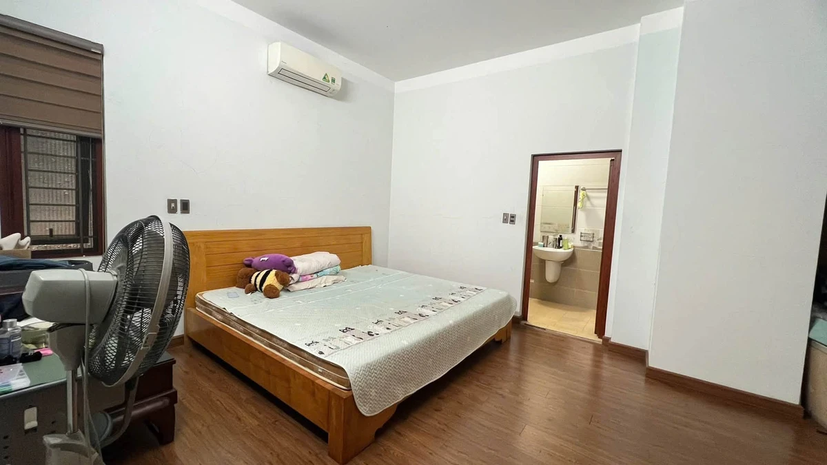 Bán nhà 3 tầng mặt tiền Nguyễn Du, Lào Cai, 95,71 m² - Ảnh thu nhỏ 4