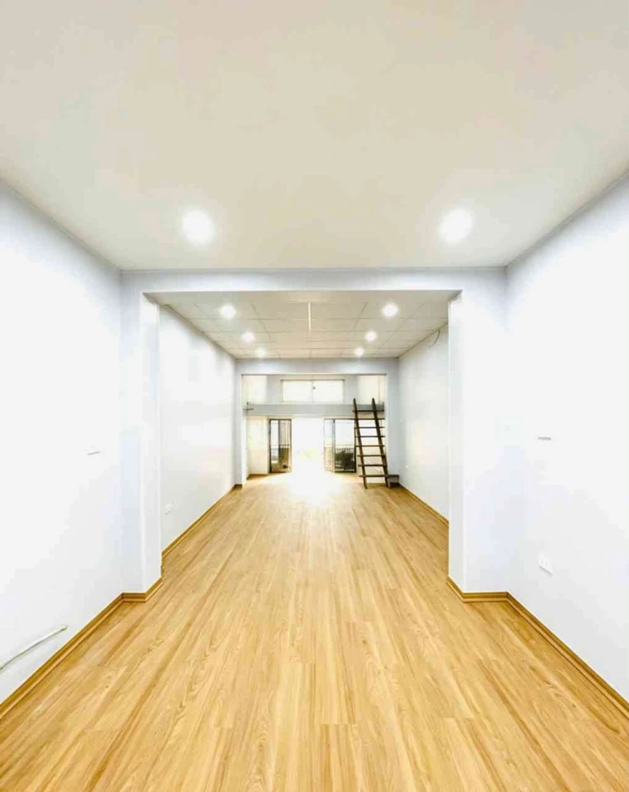 Bán căn tập thể tầng 1 Nguyên Hồng 85m² sử dụng, ô tô đỗ cửa, Hà Nội - Ảnh thu nhỏ 4