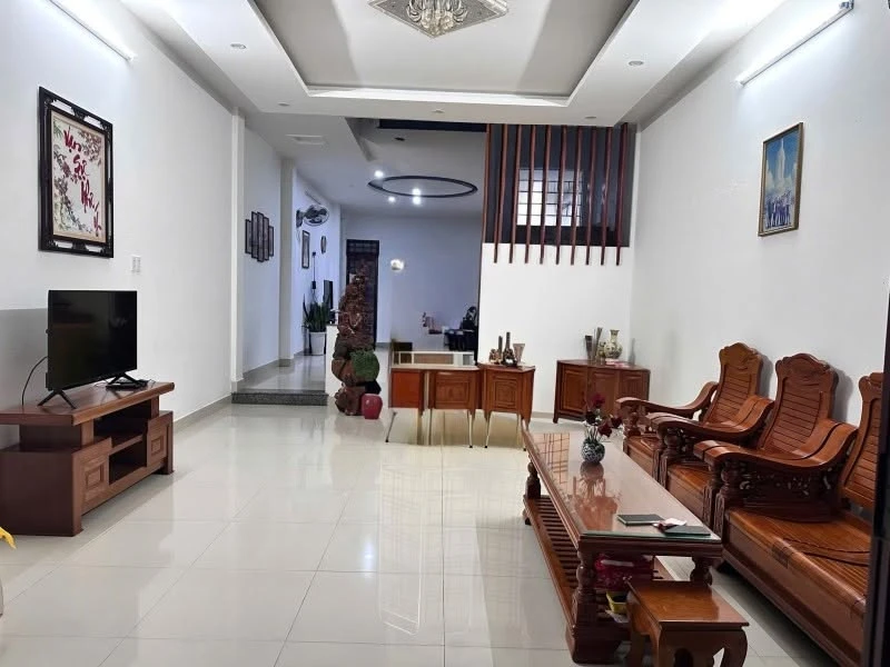 Bán nhà 2,5 tầng 100m² Hòa Xuân Đà Nẵng 7 tỷ - Ảnh 1
