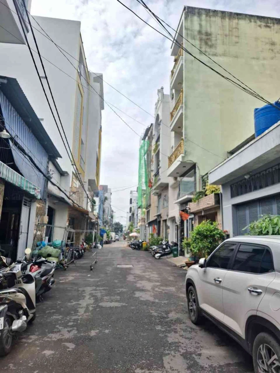 Nhà bán 4 tầng, sân thượng trên Lê Văn Quới, Tân Phú, 7 tỷ - Ảnh thu nhỏ 4