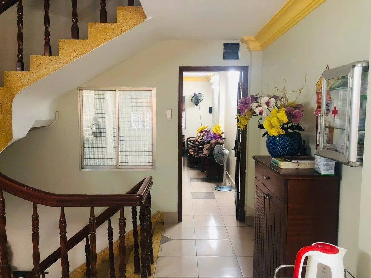 Bán nhà 2 mặt tiền 72m2 Quận 4, 34.5 tỷ - Ảnh thu nhỏ 3