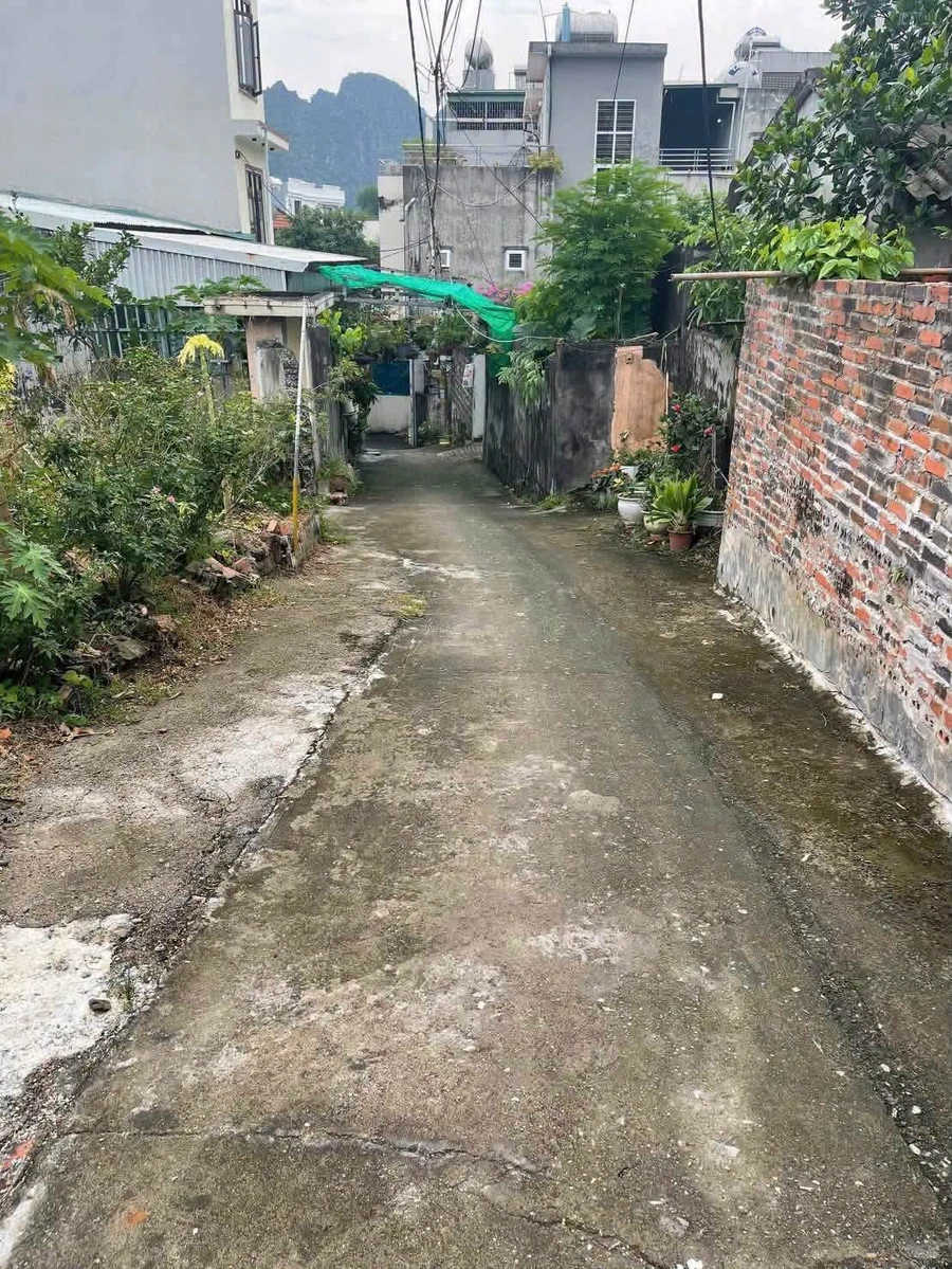 Bán gấp đất 100m2 ngang 5m tại Hồng Hà, Cột 8, sau Công an tỉnh, giá 1,35 tỷ - Ảnh thu nhỏ 2