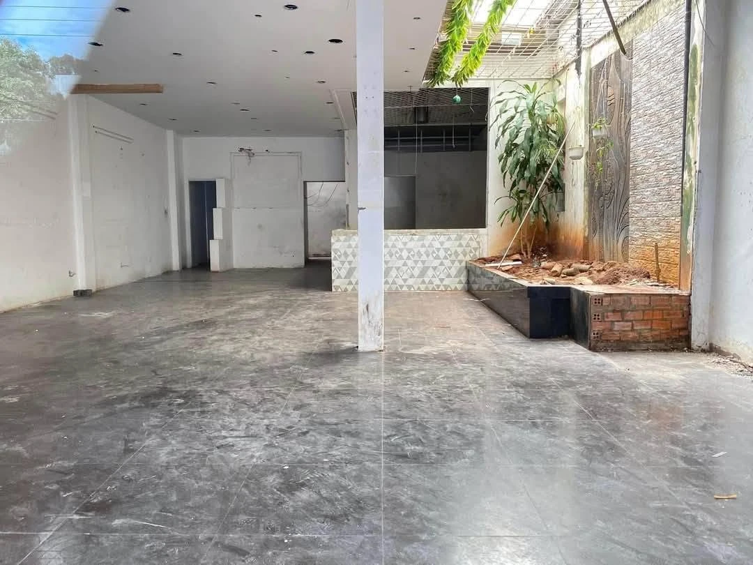 Cho thuê nguyên căn 160m² mặt tiền Trần Phú kinh doanh - Ảnh thu nhỏ 3