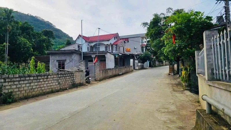 Bán đất sổ đỏ 370m² Liên Sơn, Hòa Bình 1,99 tỷ