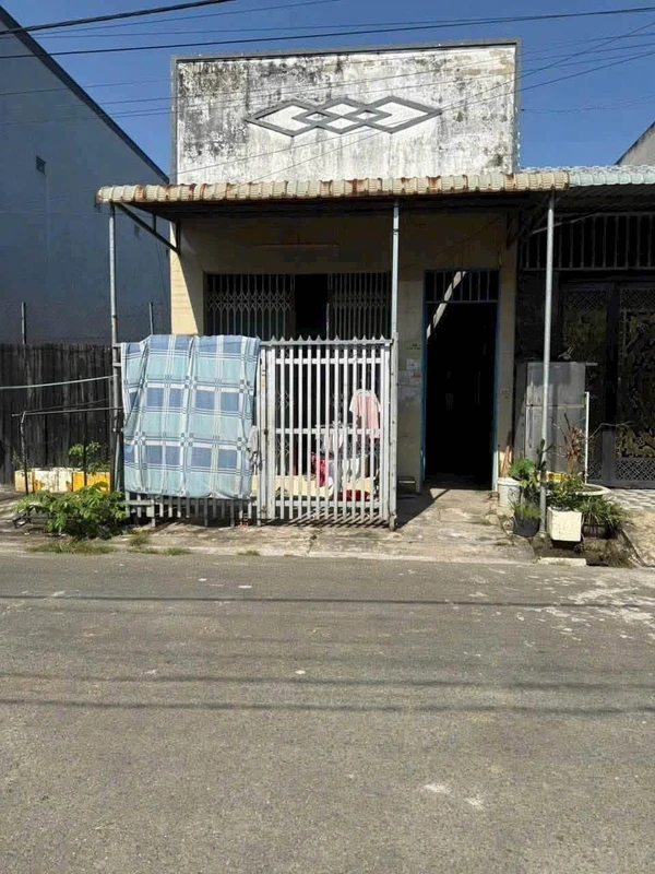 Bán dãy 5 phòng trọ 125m² Tân Đức Long An
