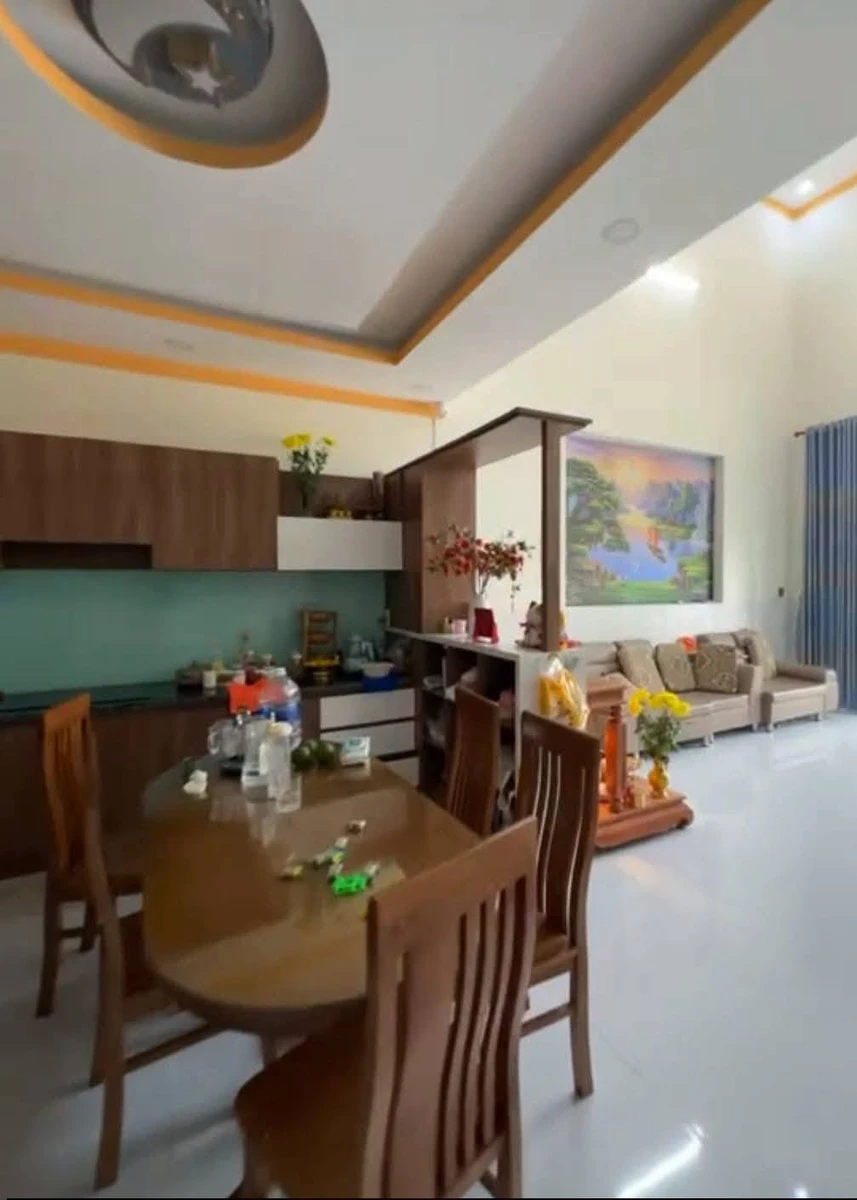 Bán nhà gác lửng sổ riêng 5x20m gần chợ Quang Thắng, Trảng Dài, giá 2,68 tỷ - Ảnh thu nhỏ 2