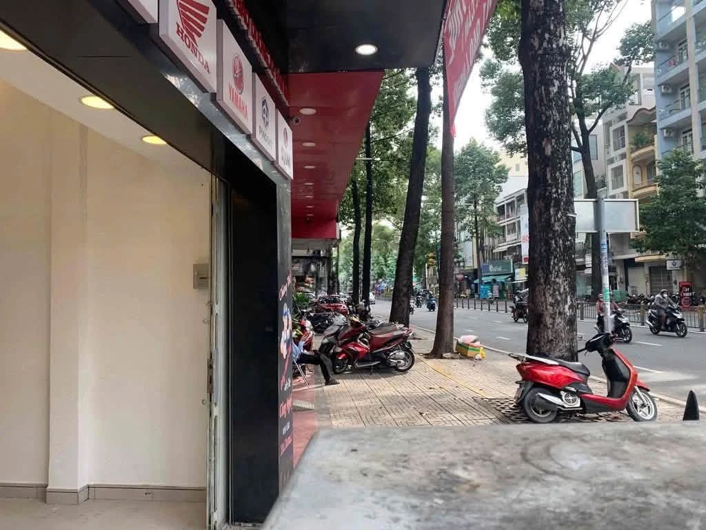 Cho thuê nhà mặt tiền 56m² 2PN, đường 3 Tháng 2, Quận 11 - Ảnh 1