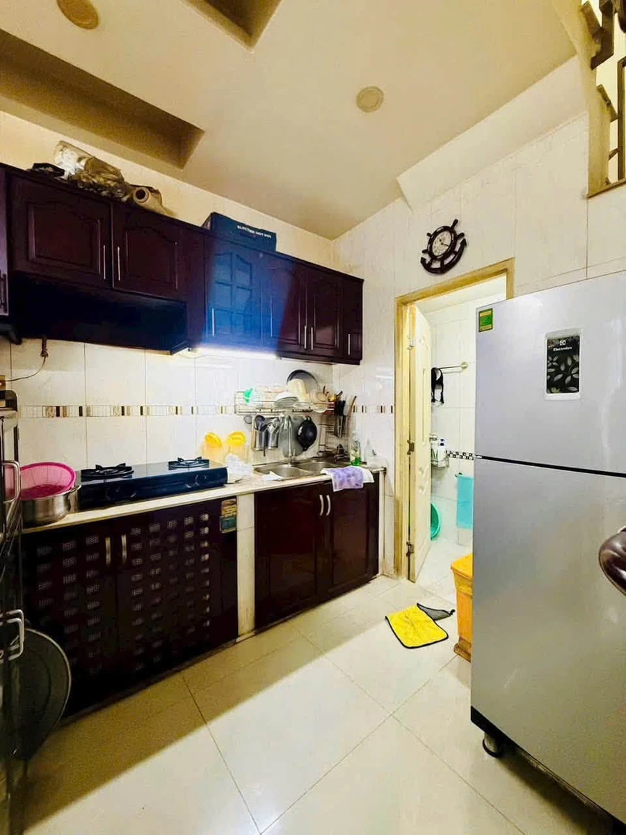 Bán nhà hẻm Hoàng Diệu Quận 4, 29m2, 5 tầng, 3PN 4WC, giá 5 tỷ - Ảnh thu nhỏ 2