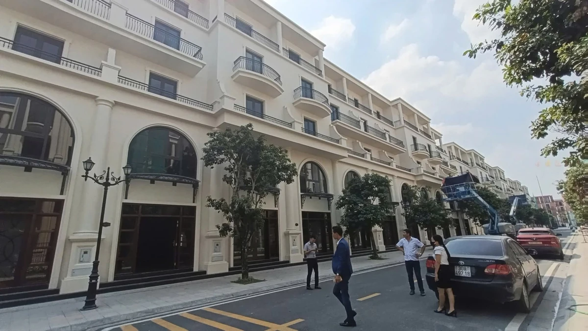 Bán nhà xẻ khe 340m² tại Vinhomes Ocean Park 3, giá 18,174 tỷ - Ảnh thu nhỏ 3