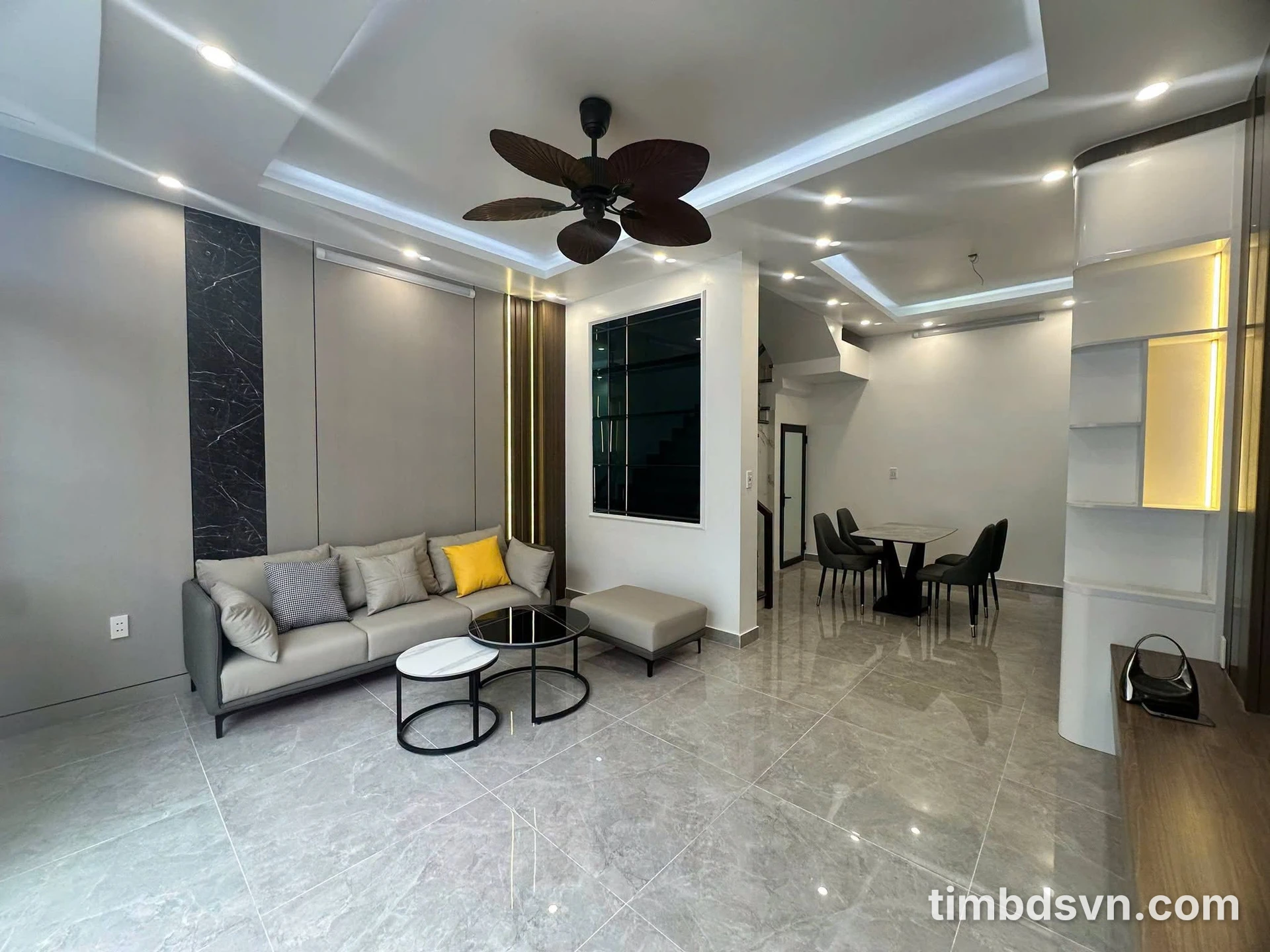 Bán nhà 4 tầng 42m2 Thiên Lôi, gần Aeon, 3 tỷ 399 - Ảnh 1