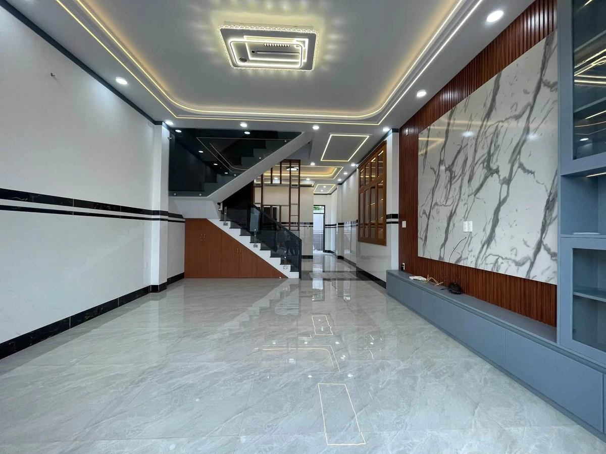 Bán nhà phố 4PN 3WC 115m² Bình Tân, giá 3,45 tỷ - Ảnh thu nhỏ 2