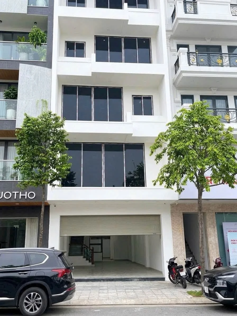 Cho thuê nhà 5 tầng mặt tiền đường Thích Quảng Đức, VCN Phước Hải, 150m2, 70 triệu/tháng - Ảnh 1