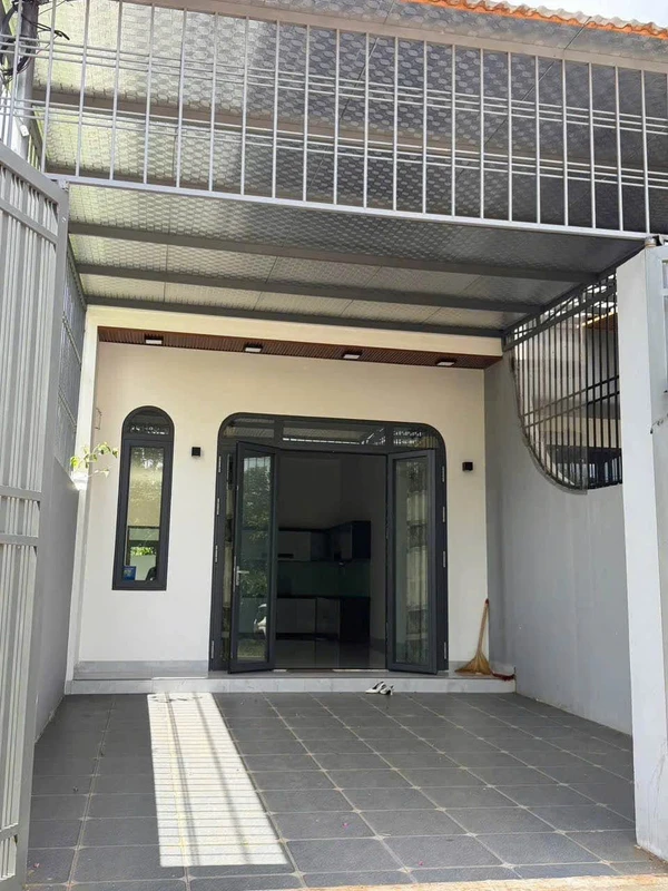 Bán nhà mặt tiền đường A3, Buôn Ma Thuột, 150m², 2PN