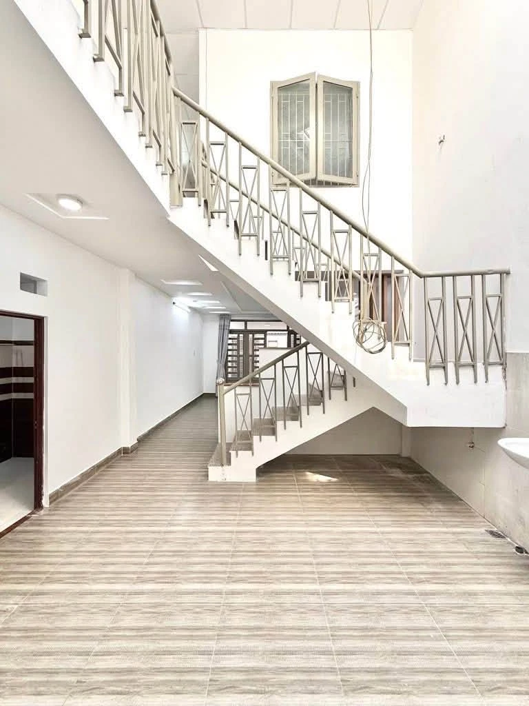 Bán nhà 3PN 92m² Phú Nhuận, giảm còn 10,9 tỷ - Ảnh thu nhỏ 4