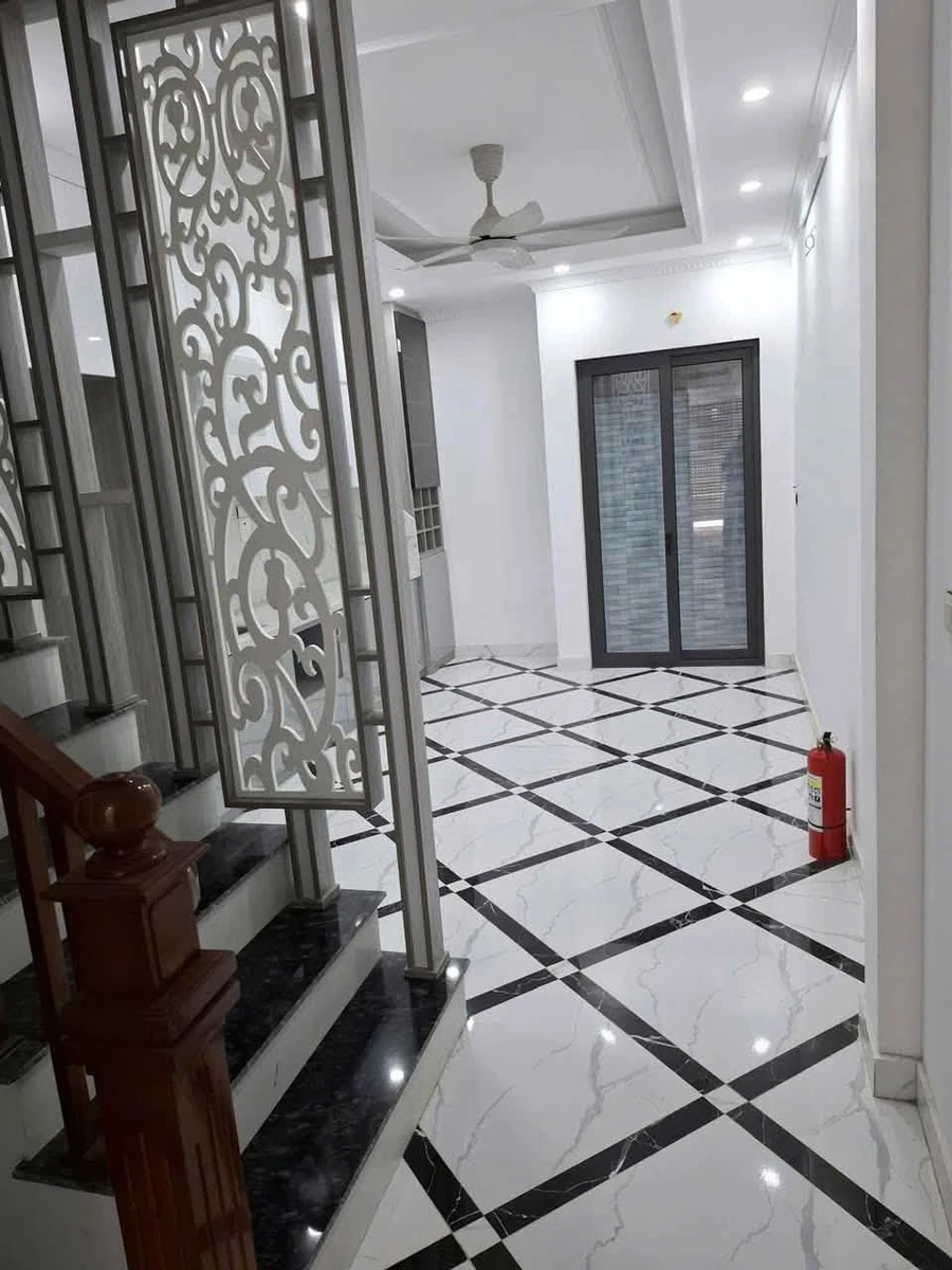 Cho thuê nhà 60m2 6 tầng thang máy, Đại Hưng, 20 triệu/tháng - Ảnh thu nhỏ 2