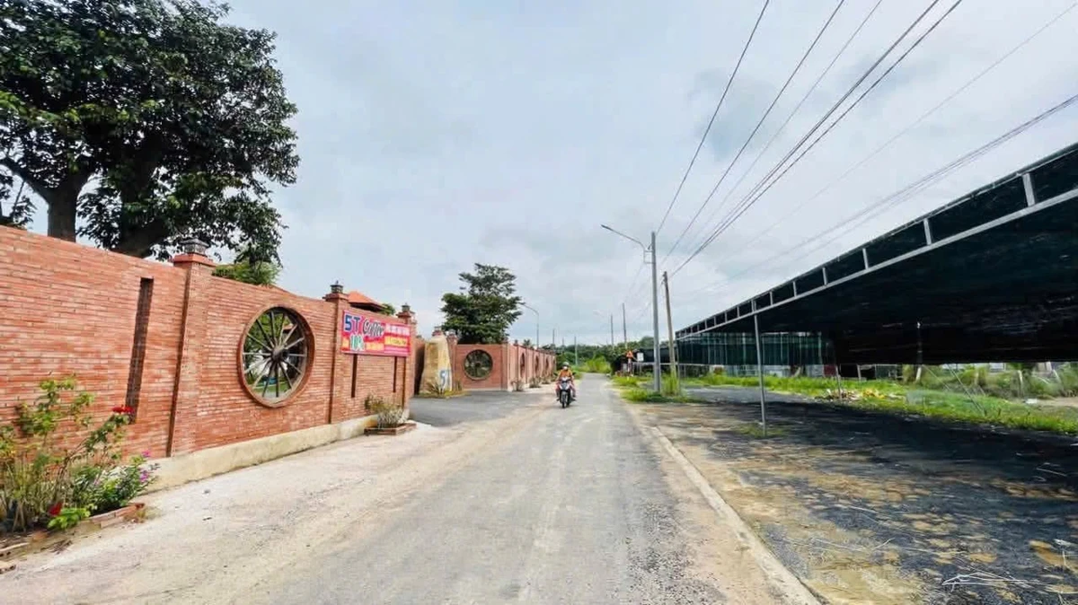 Bán đất mặt tiền Nguyễn Công Hoàn Đất Đỏ 140m2 1 tỷ - Ảnh thu nhỏ 2