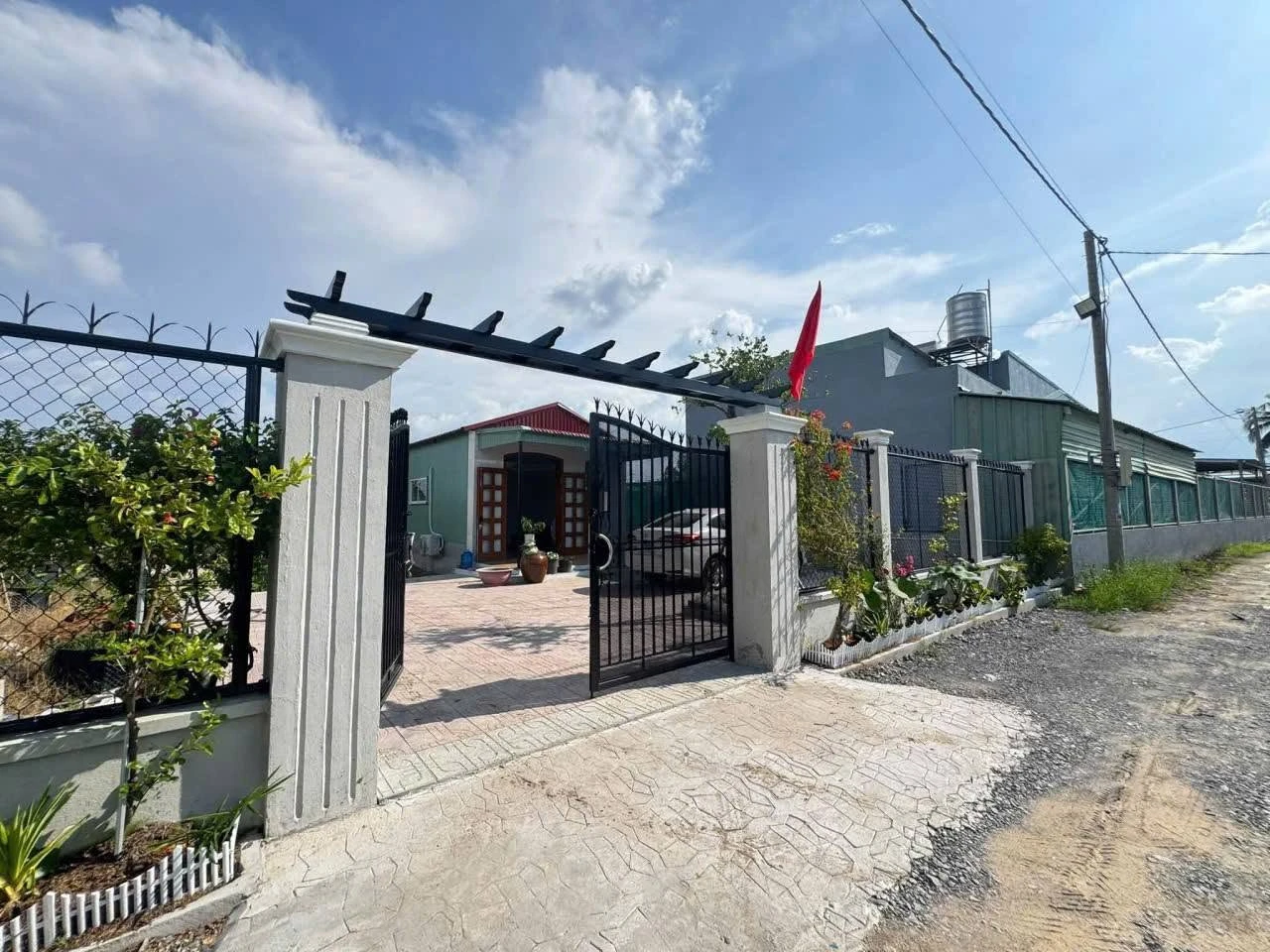 Bán nhà vườn 1100 m² Bến Lức, Long An 2.5 tỷ - Ảnh 1
