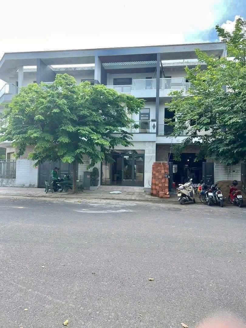 Bán nhà 2 lầu mặt tiền đường E3, 300m2 Biên Hòa - Ảnh thu nhỏ 2