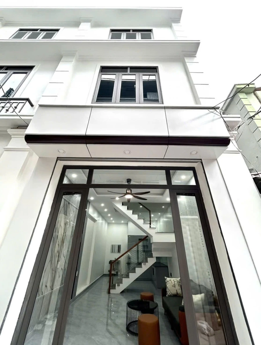 Nhà 3 tầng 40m² dưới 3 tỷ Nguyễn Tường Loan - Ảnh 1