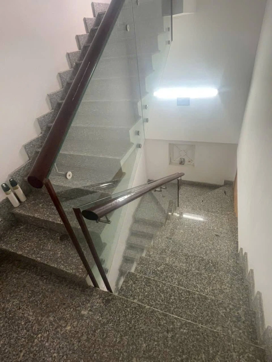 Bán nhà 4 tầng mặt tiền Buôn Ma Thuột 43m² 10.5 tỷ - Ảnh thu nhỏ 3