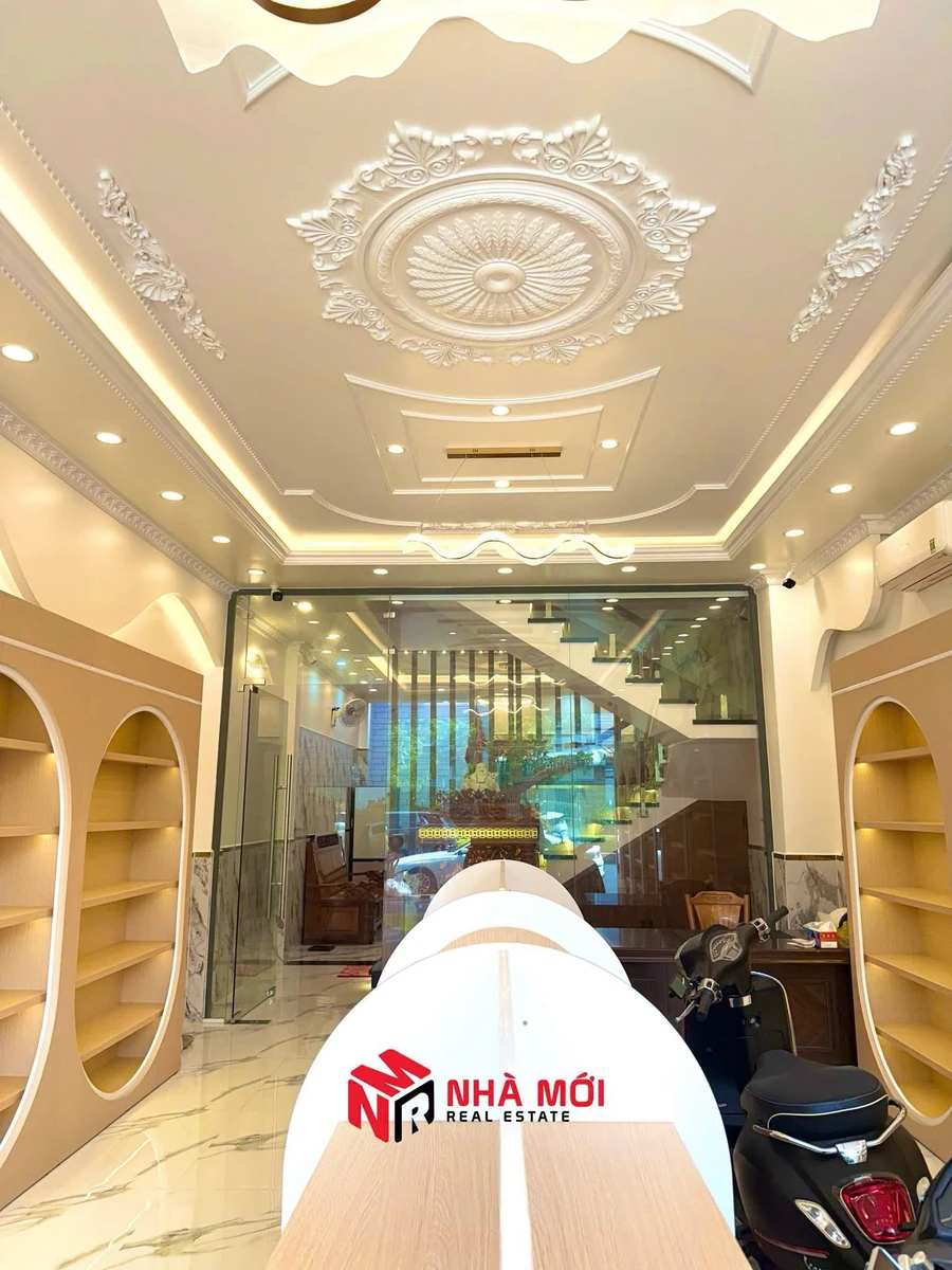 Bán nhà mặt tiền 4 tầng 300m2 Trần Hưng Đạo, Cà Mau - Ảnh 1