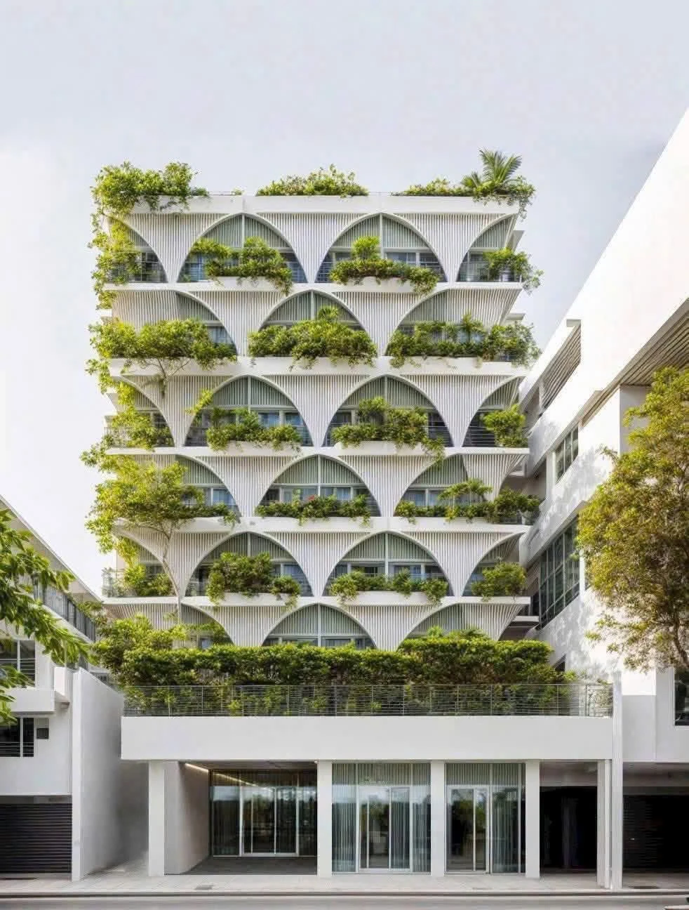 Bán nhà 8 tầng mặt tiền Hồng Bàng, 388m², 130 tỷ - Ảnh 1