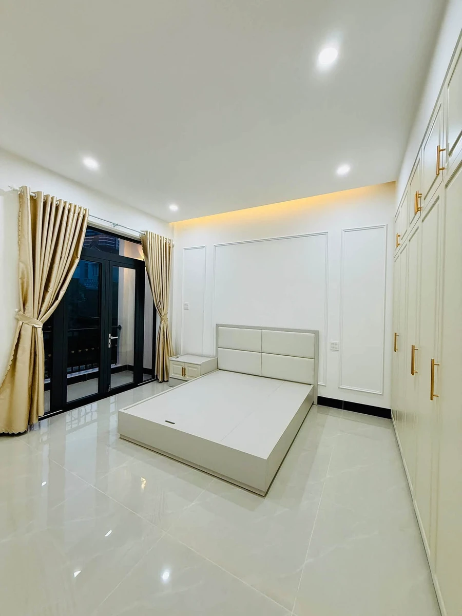 Bán nhà mặt tiền 4 PN, 180m², Thanh Niên, Quy Nhơn, 7.2 tỷ - Ảnh thu nhỏ 4