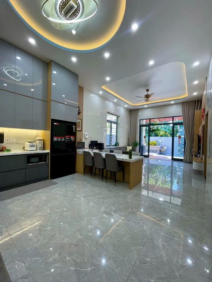 Bán nhà mái Thái 220m2, 3PN 2WC, Lê Văn Sỹ, Quảng Ngãi - Ảnh thu nhỏ 4