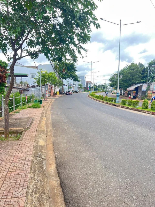Bán đất mặt tiền Trần Quý Cáp 100m² Buôn Mê Thuột