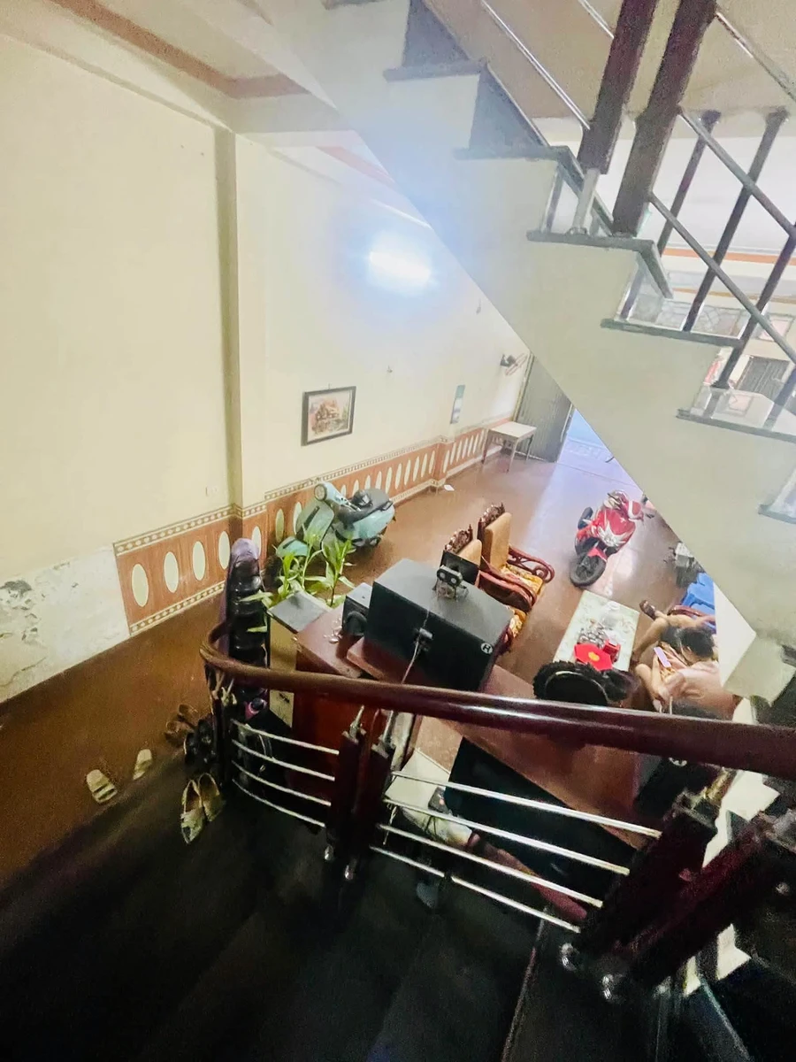 Bán nhà mặt tiền Lý Công Uẩn, 90m², 3 phòng, 3.5 tỷ, Quận 5 - Ảnh thu nhỏ 3