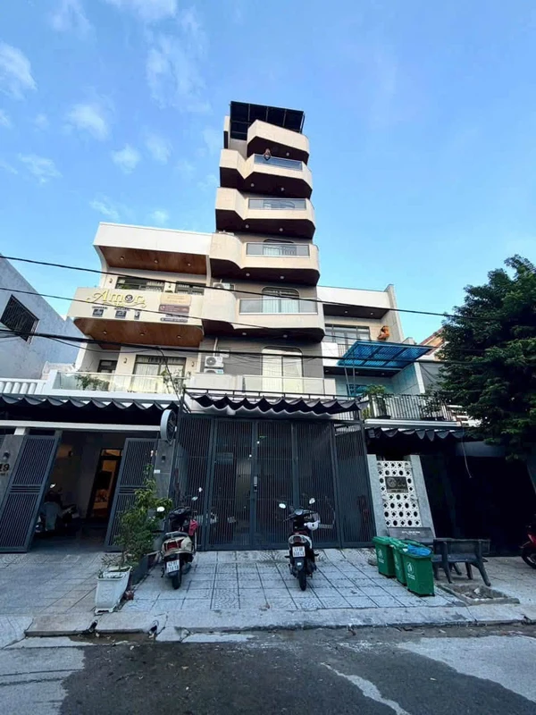 Bán tòa căn hộ 7 tầng 125m² hồ bơi Đà Nẵng