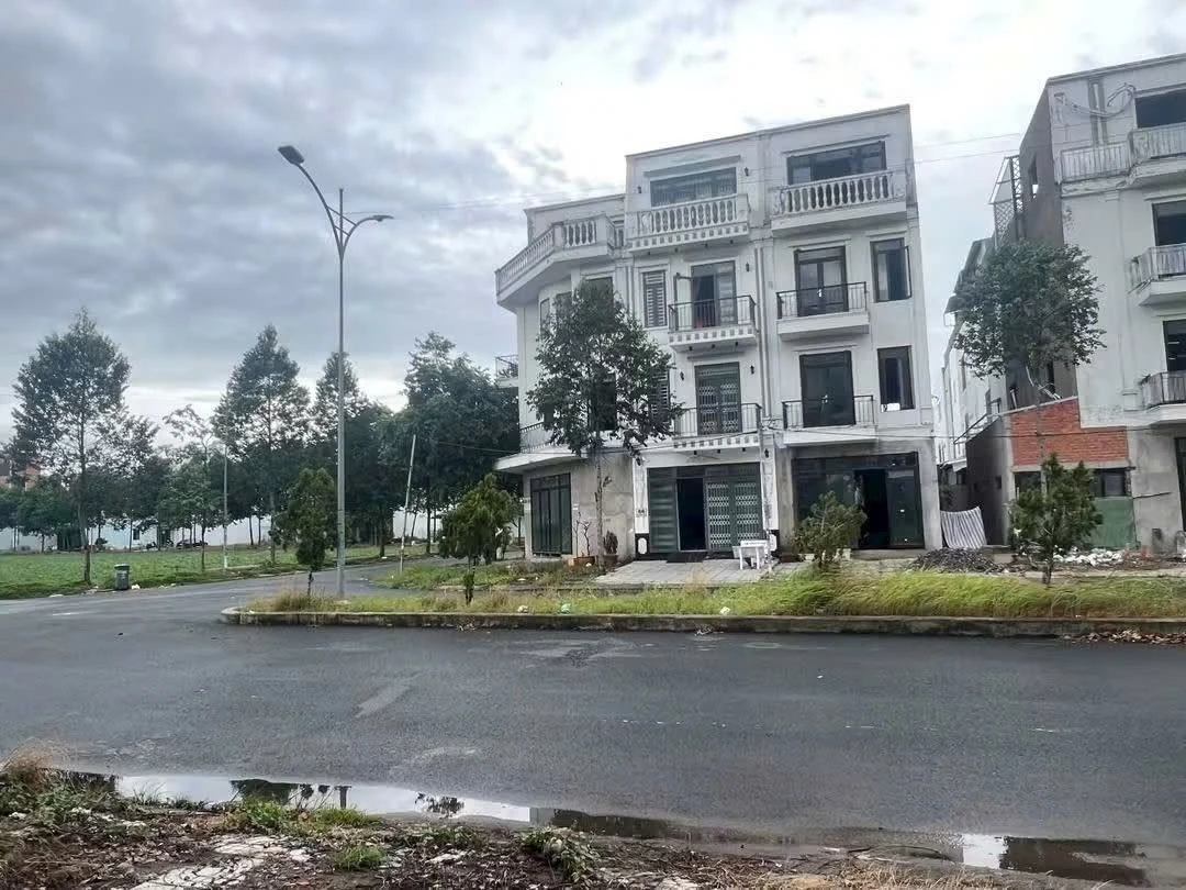 Bán shophouse 4 tầng 95m2, 5 tỷ 150 tại Cần Thơ - Ảnh 1