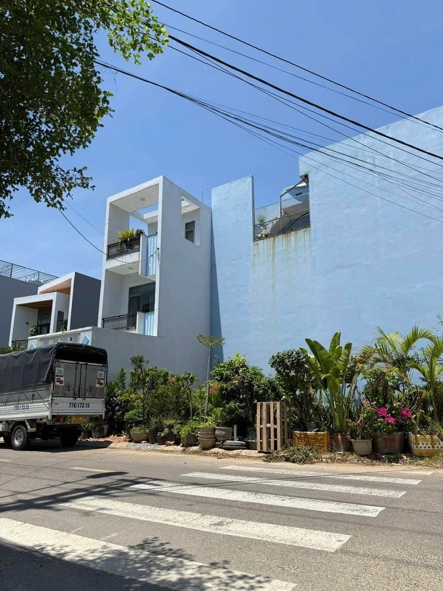 Bán đất mặt tiền 42,24m² Phường Nhơn Bình 2 tỷ 700 triệu - Ảnh thu nhỏ 3