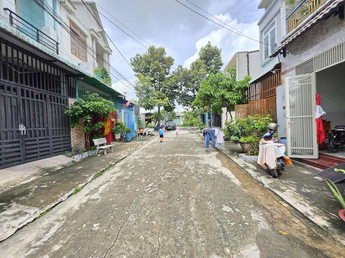 Bán đất thổ cư 60m2 KDC Hố Lang, phường Tân Bình, Dĩ An giá 2,45 tỷ - Ảnh thu nhỏ 2