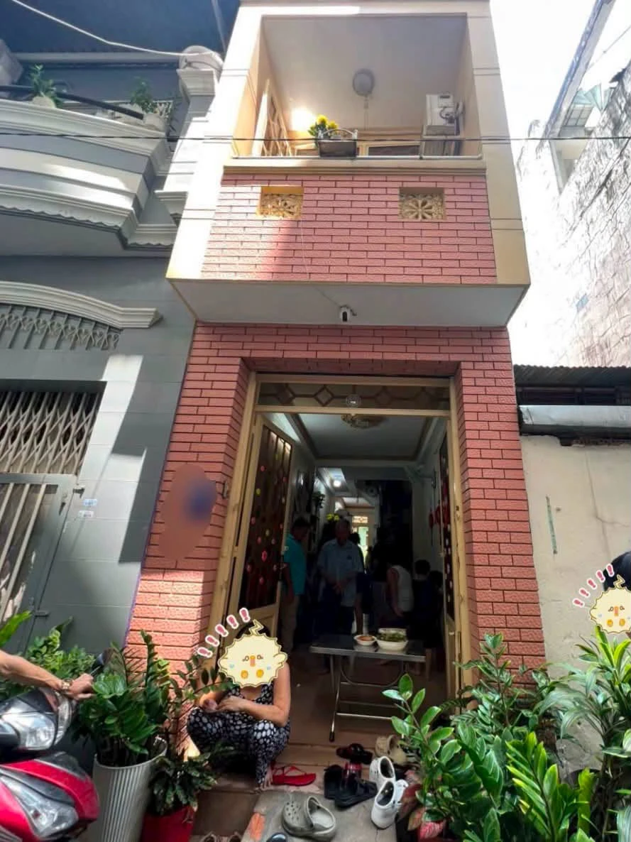 Bán nhà hẻm 65m2, 2PN 2WC ở Quận 6 giá 4 tỷ - Ảnh 1