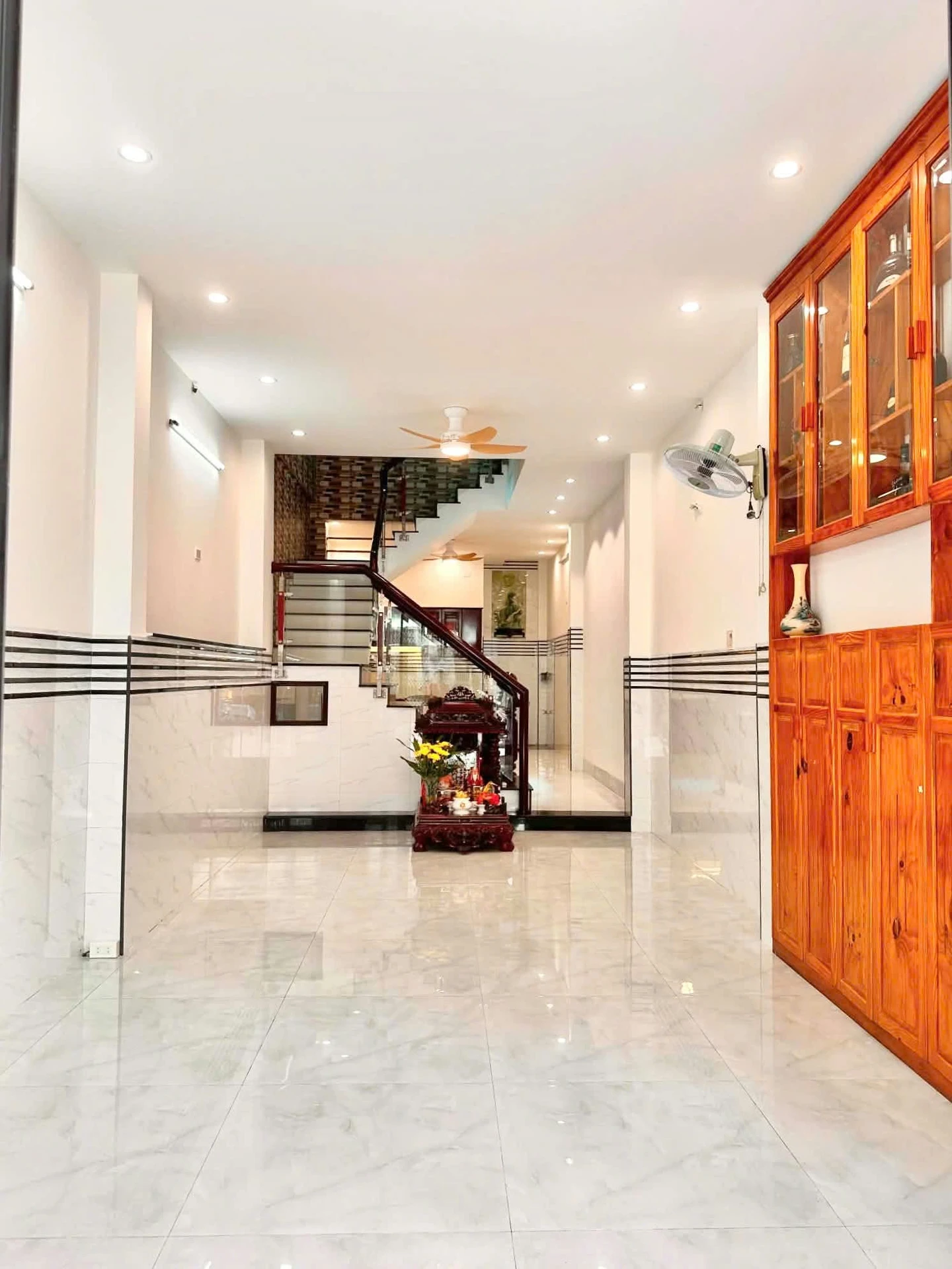 Bán nhà mặt tiền 3 tầng 52,2m2 Quy Nhơn 4 tỷ 320 triệu - Ảnh 1