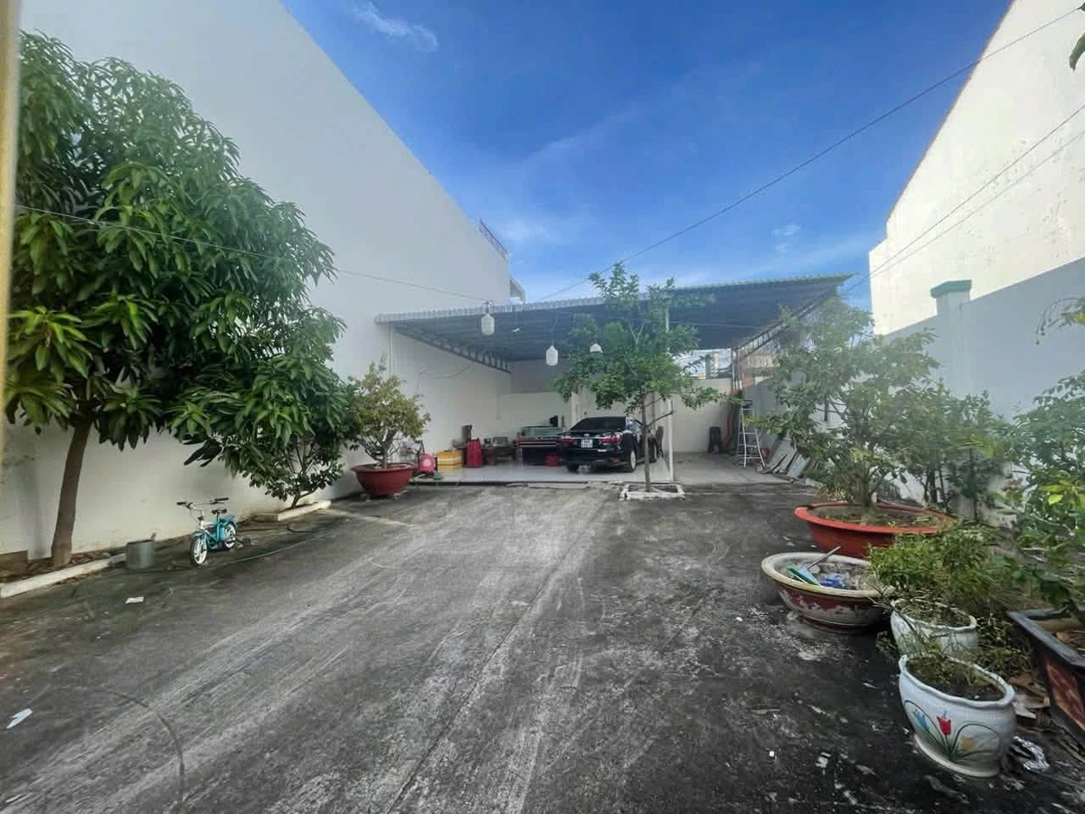 Bán 200m² mặt tiền Đỗ Hành, Phan Thiết 9 tỷ 200 triệu - Ảnh thu nhỏ 3