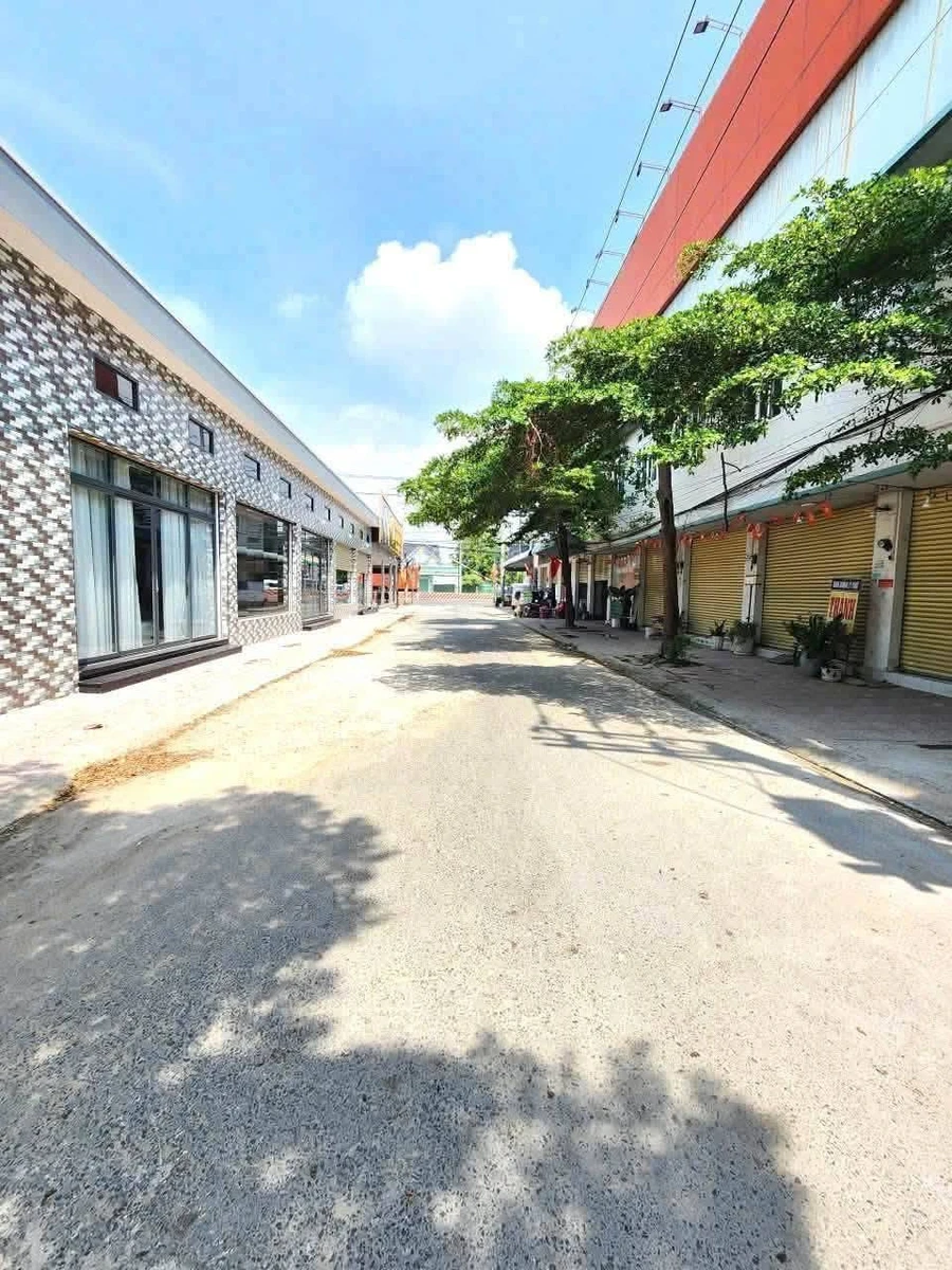 Bán nhà phố Thủ Đức 72m² 3 phòng ngủ 3,98 tỷ - Ảnh 1