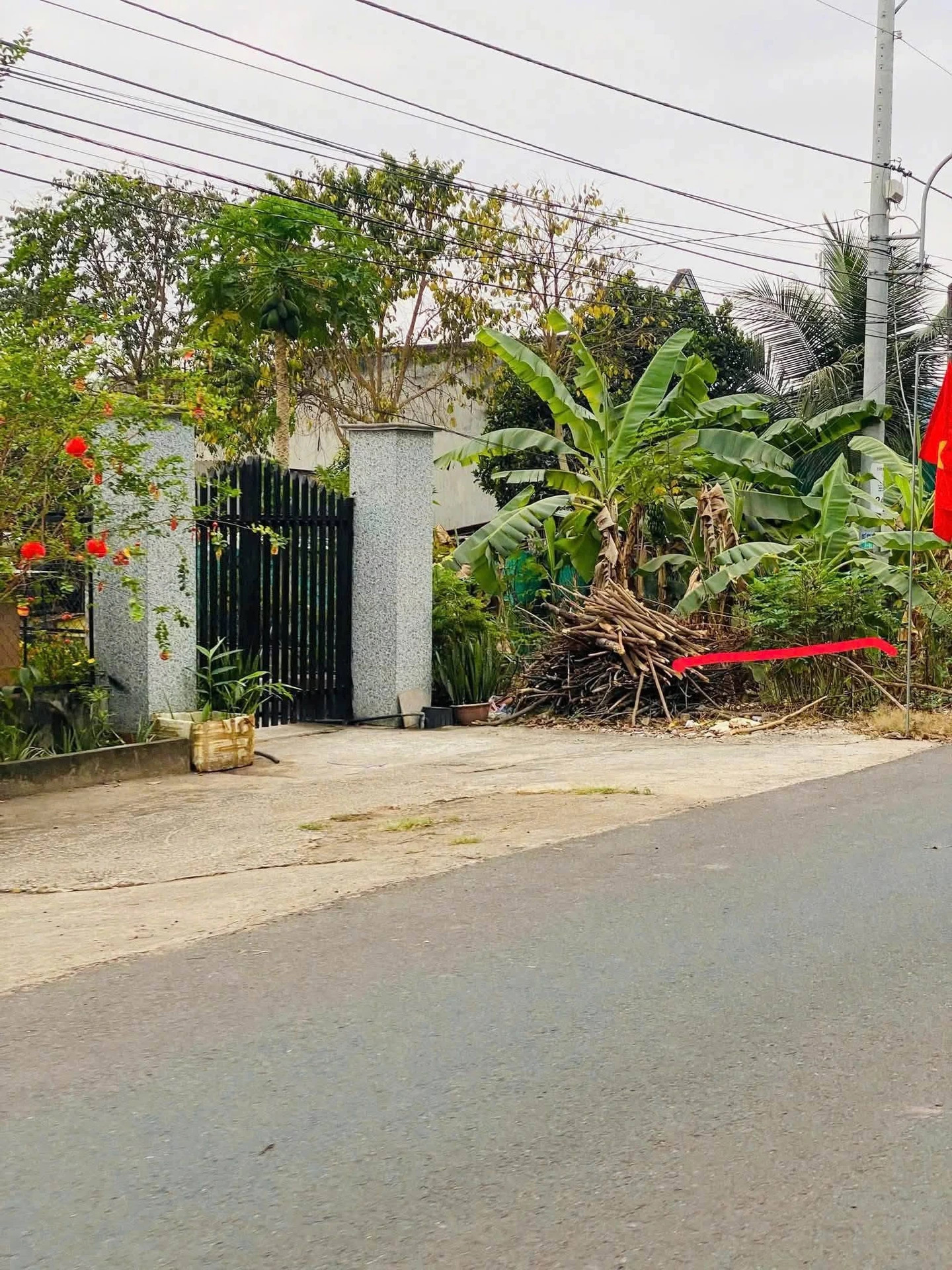 Bán đất mặt tiền Quốc lộ 13, Bình Chánh, 1 tỷ 350 triệu - Ảnh 1
