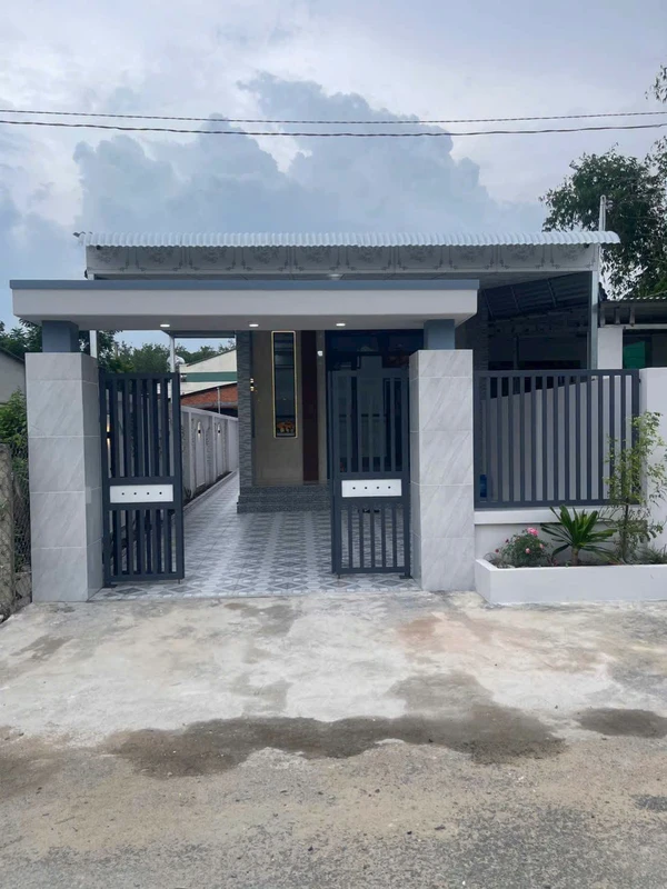 Bán nhà mới 180m² Long Hoa, Tây Ninh 1 tỷ 670 triệu