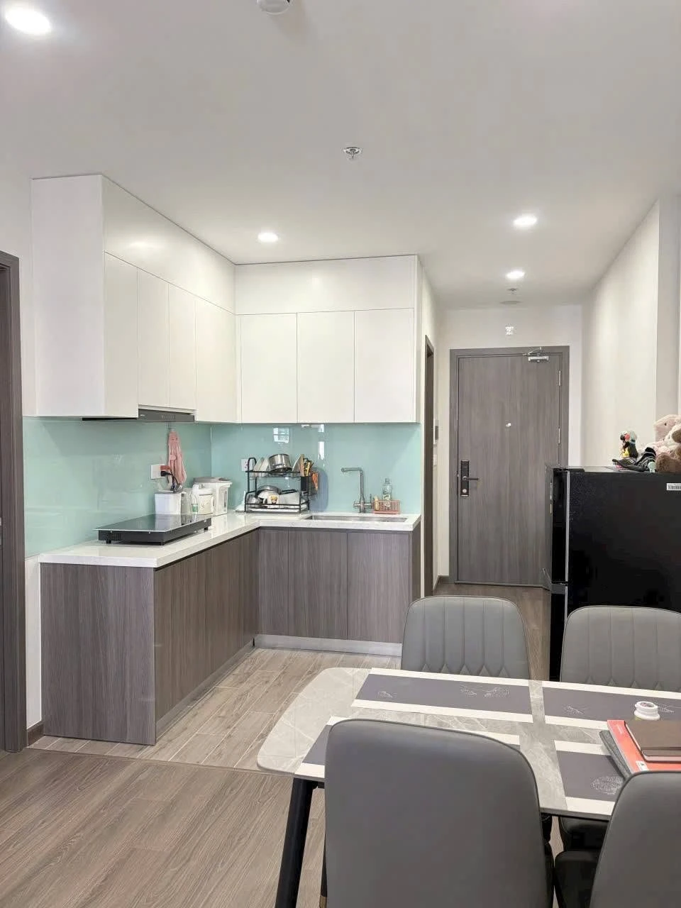 Bán căn hộ 2PN nội thất tại FPT Plaza 3, 56-58m2, 2.7-2.85 tỷ - Ảnh 1